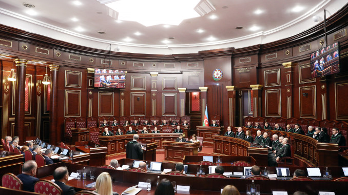 Ali Məhkəmə Plenumunun növbəti iclası keçirilib