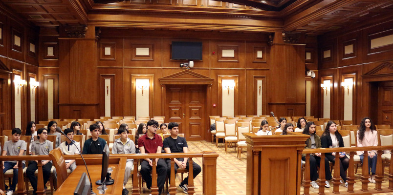 Şagirdlər “Açıq qapı” günü münasibətilə Ali Məhkəmədə olublar