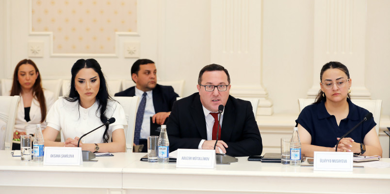 Ali Məhkəmədə etimad hüququnun qorunması və inzibati praktikada bərabər yanaşma məsələləri müzakirə olunub