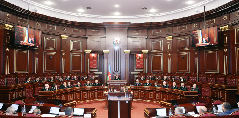 Ali Məhkəmə Plenumunun növbəti iclası keçirilib