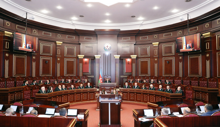 Ali Məhkəmə Plenumunun növbəti iclası keçirilib