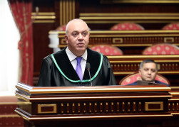 Ali Məhkəmə Plenumunun növbəti iclası keçirilib