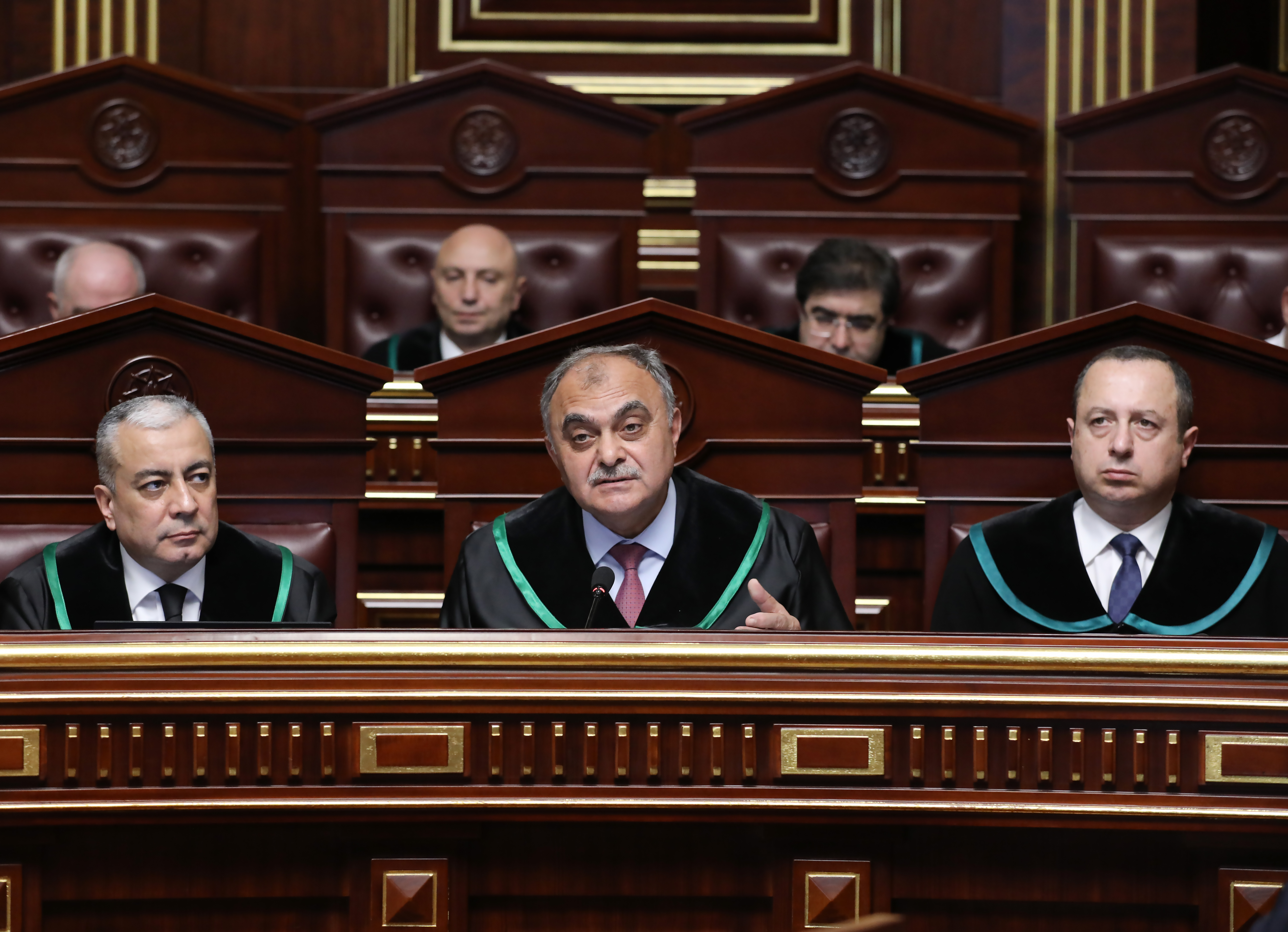 Ali Məhkəmə Plenumunun növbəti iclası keçirilib